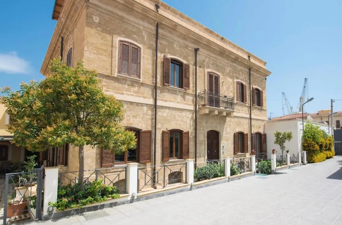 Charming Villa Di Gregorio location